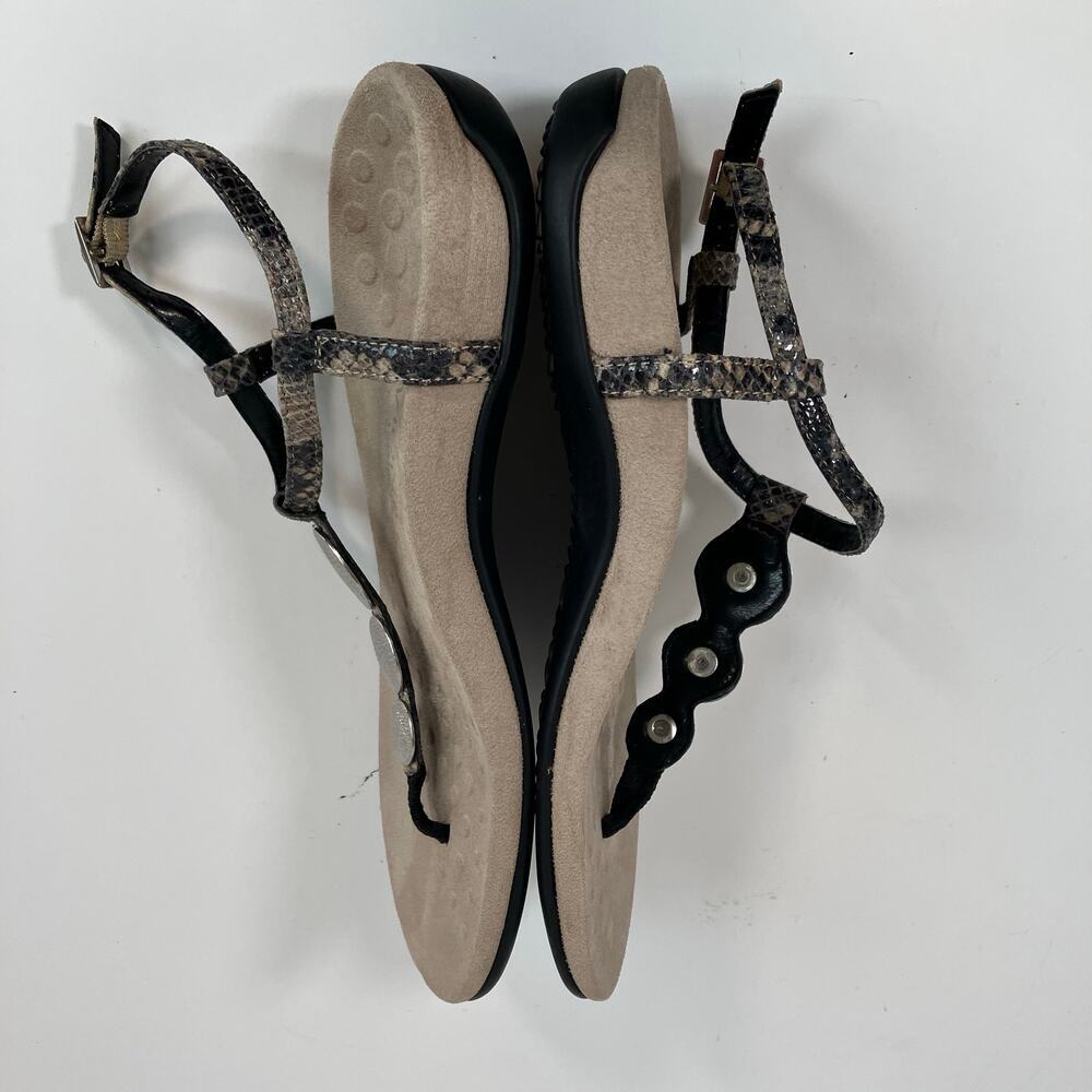 VIONIC Lizbeth Natural Snake Printed Medallion T-strap Thong Sandals WORN - Picture 14 of 16